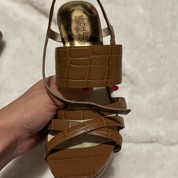 MICHAEL KORS HIGH HEELS SIZE 8 - Picture 3 of 6